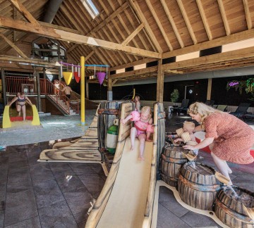 Waterpret overdekte waterspeeltuin kaps