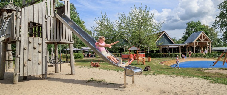 Glijden glijbaan speeltuin kaps