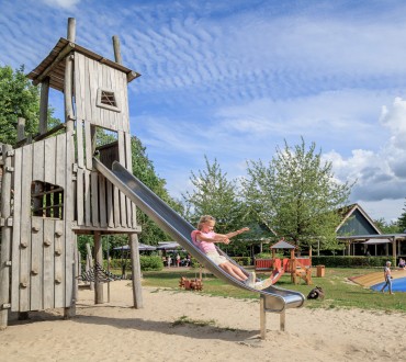 Glijden glijbaan speeltuin kaps